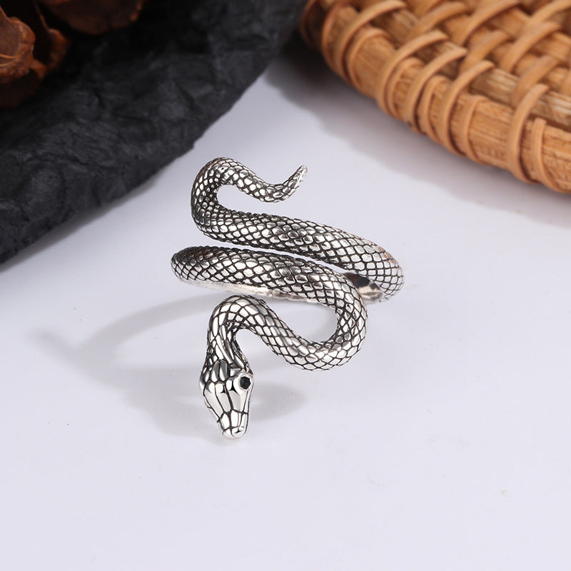 Multi-layer Winding Simulated Snakes Ring Personality Distressed Snake