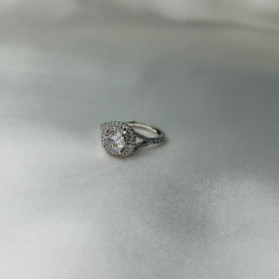 Ring-111 (adjustable size)